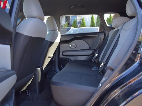 Used 2014 Kia Soul FWD image 20