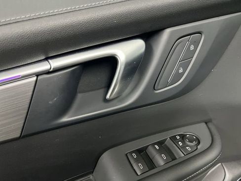 Certified 2025 Buick Enclave Preferred image 23