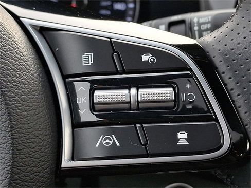 Certified 2024 Kia Forte GT-Line w/ GT-Line Premium Package image 23