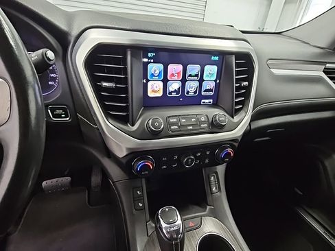 Used 2019 GMC Acadia SLT image 13
