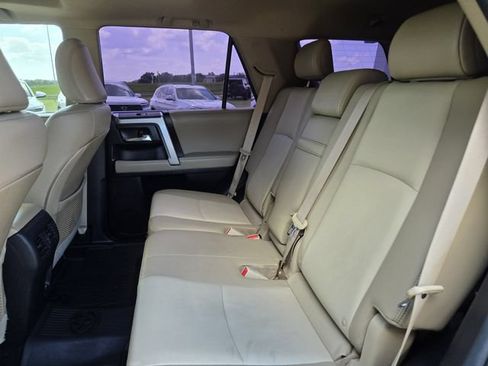 Used 2022 Toyota 4Runner SR5 Premium w/ Moonroof Package AWD/4WD image 11