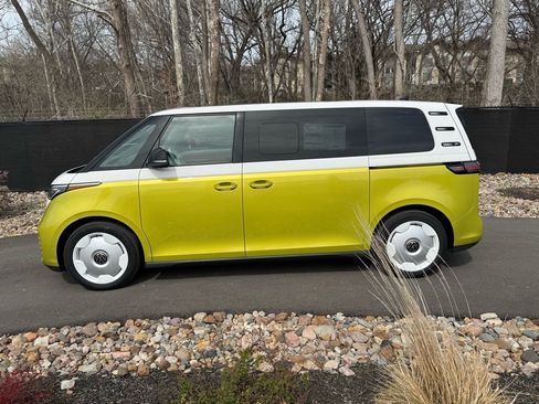 New 2025 Volkswagen ID. Buzz 1st Edition image 2