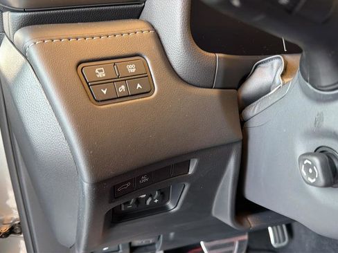 Used 2025 Lexus LX 700h F Sport w/ Accessory Package (Z1) image 20