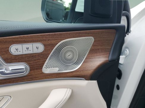 Certified 2026 Mercedes-Benz GLS 580 4MATIC image 22
