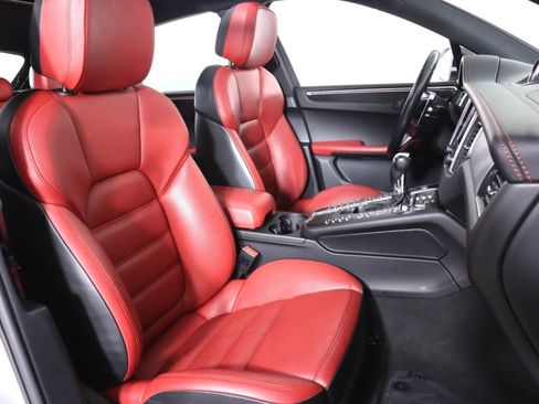 Used 2017 Porsche Macan S image 46