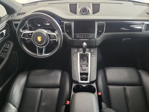 Used 2018 Porsche Macan AWD/4WD image 9