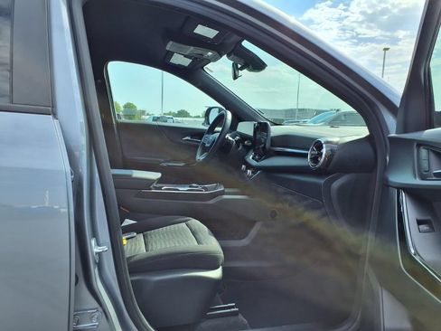 Used 2026 Chevrolet Equinox LT AWD/4WD image 22