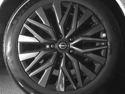 Used 2025 Nissan Altima 2.5 SV FWD image 18