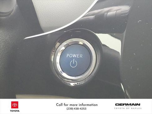 Certified 2018 Toyota Prius Two image 33
