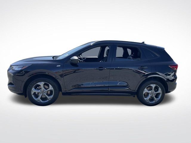 Used 2024 Ford Escape ST-Line AWD/4WD image 2