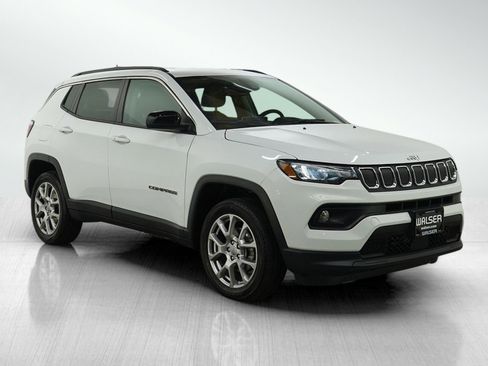 Used 2022 Jeep Compass Latitude image 7