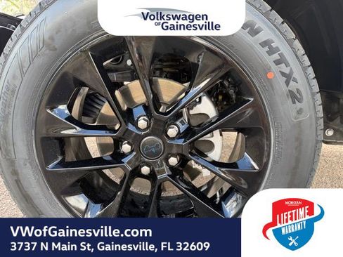 Used 2025 Jeep Wrangler Sahara w/ Safety Group image 28