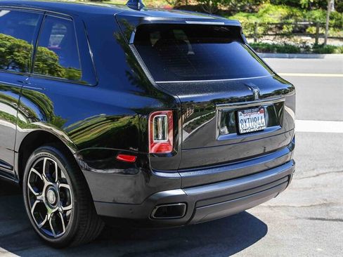 Used 2021 Rolls-Royce Cullinan Black Badge AWD/4WD image 33