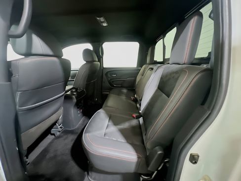 Used 2024 Nissan Titan PRO-4X w/ Pro-4x Utility Package AWD/4WD image 17