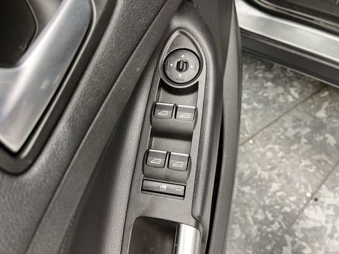 Used 2019 Ford Escape SE AWD/4WD image 9