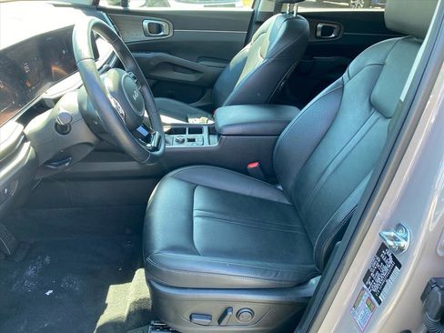 Certified 2025 Kia Sorento X-Line EX AWD/4WD image 10