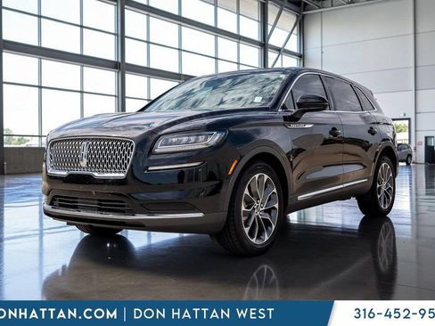 Used 2022 Lincoln Nautilus Reserve AWD/4WD image 1