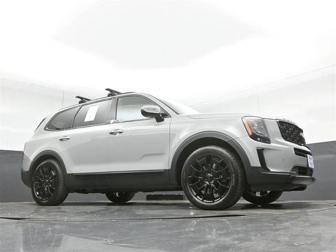 Used 2021 Kia Telluride SX w/ SX Prestige Package AWD/4WD image 32