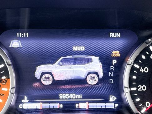 Used 2016 Jeep Renegade Limited w/ Safety & Security Group AWD/4WD image 9