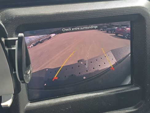 Used 2022 Jeep Wrangler Willys image 9