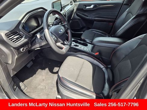 Used 2025 Ford Escape ST-Line image 17