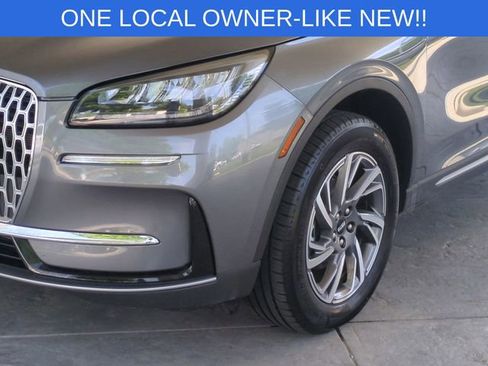 Used 2025 Lincoln Corsair AWD image 9