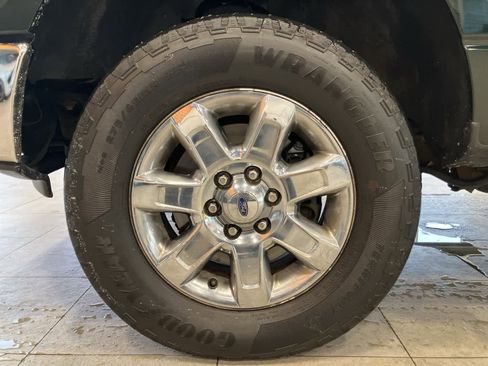 Used 2014 Ford F150 XLT w/ Equipment Group 302A Luxury image 9