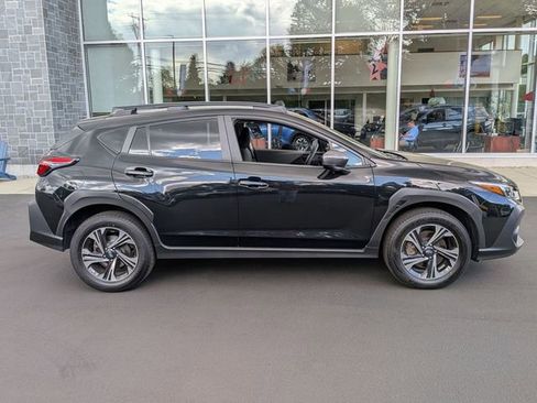 Used 2024 Subaru Crosstrek 2.0i Premium AWD/4WD image 2