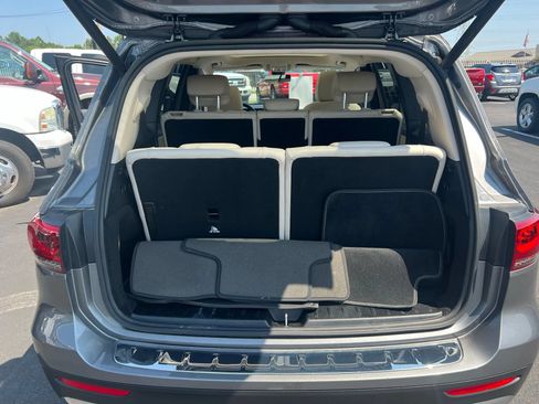 Used 2021 Mercedes-Benz GLB 250 4MATIC image 10