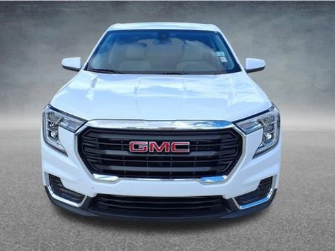 Used 2023 GMC Terrain SLE FWD image 2