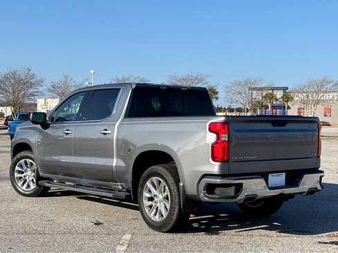 Used 2022 Chevrolet Silverado 1500 LTZ w/ LTZ Convenience Package II image 24