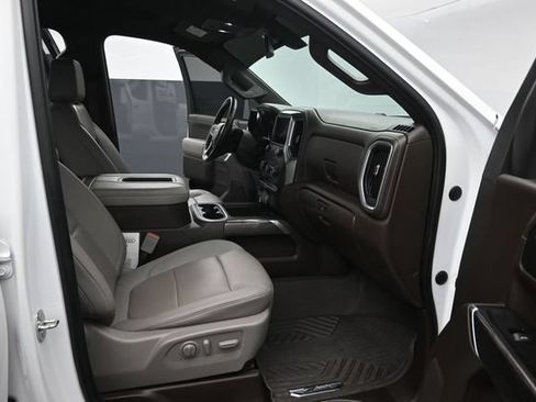 Used 2021 Chevrolet Silverado 1500 LTZ AWD/4WD image 31