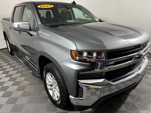 Used 2021 Chevrolet Silverado 1500 LT image 3