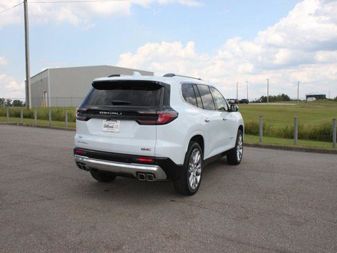 New 2026 GMC Acadia Denali w/ Super Cruise Package image 23