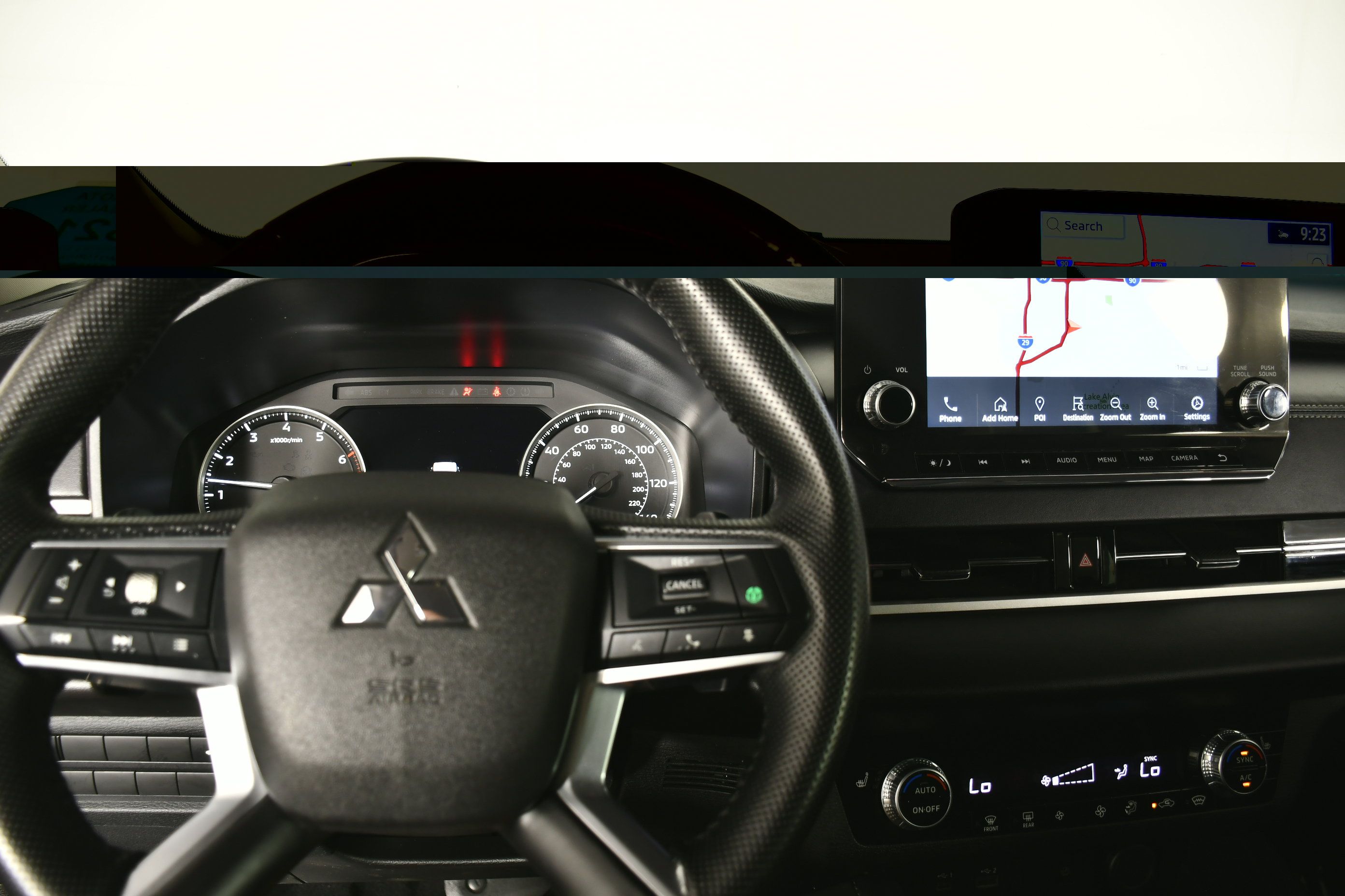 Used 2024 Mitsubishi Outlander SE AWD/4WD image 16