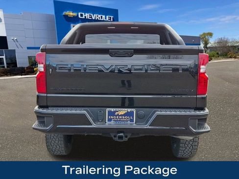 Used 2024 Chevrolet Silverado 1500 Custom Trail Boss w/ LPO, Dark Essentials Package image 7