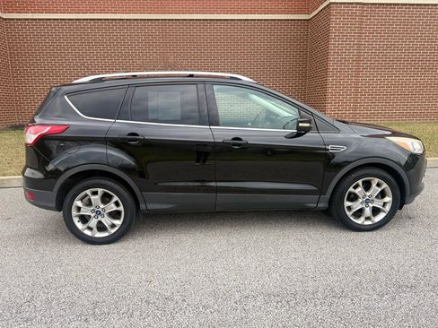 Used 2014 Ford Escape Titanium image 19