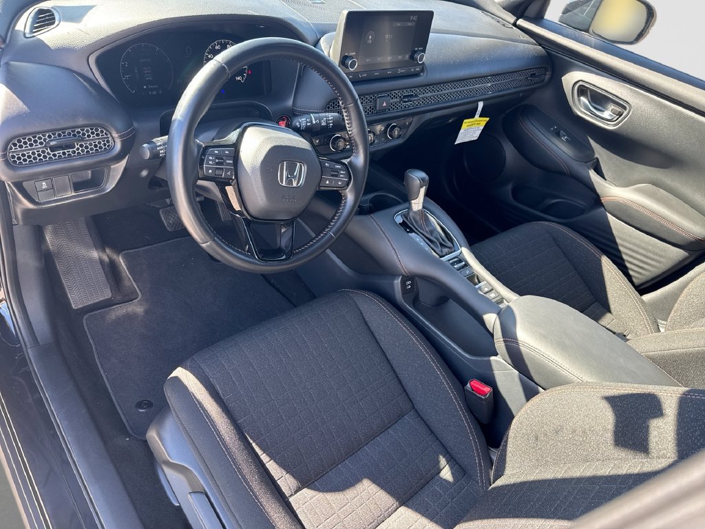 Used 2025 Honda HR-V Sport image 14