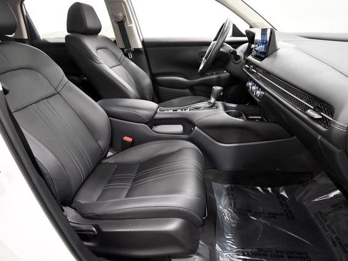 Certified 2023 Honda HR-V EX-L image 17