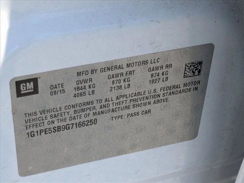 Used 2016 Chevrolet Cruze LT w/ Technology Package FWD image 19
