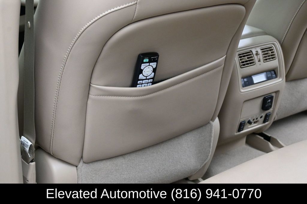Used 2014 Nissan Pathfinder Platinum w/ Platinum Premium Package AWD/4WD image 19