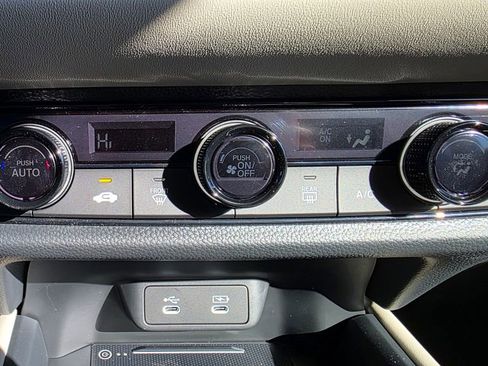 New 2026 Honda HR-V LX image 35