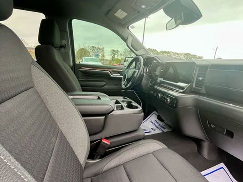 Used 2023 Chevrolet Silverado 1500 LT image 9