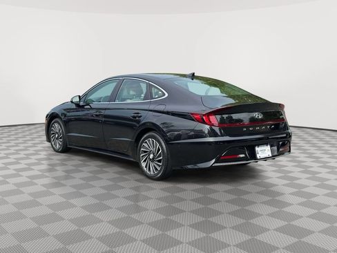 Used 2022 Hyundai Sonata Limited w/ Cargo Package FWD image 5