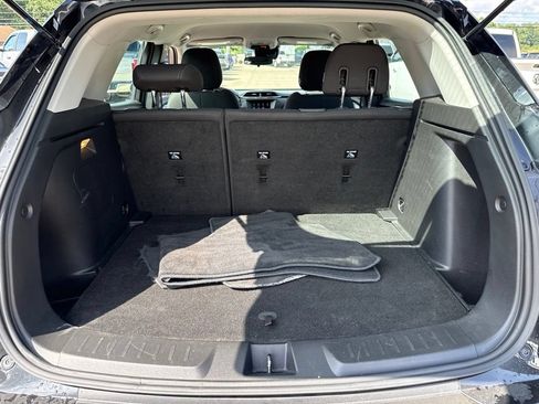 Used 2021 Chevrolet TrailBlazer LS w/ LPO, Blackout Package FWD image 40