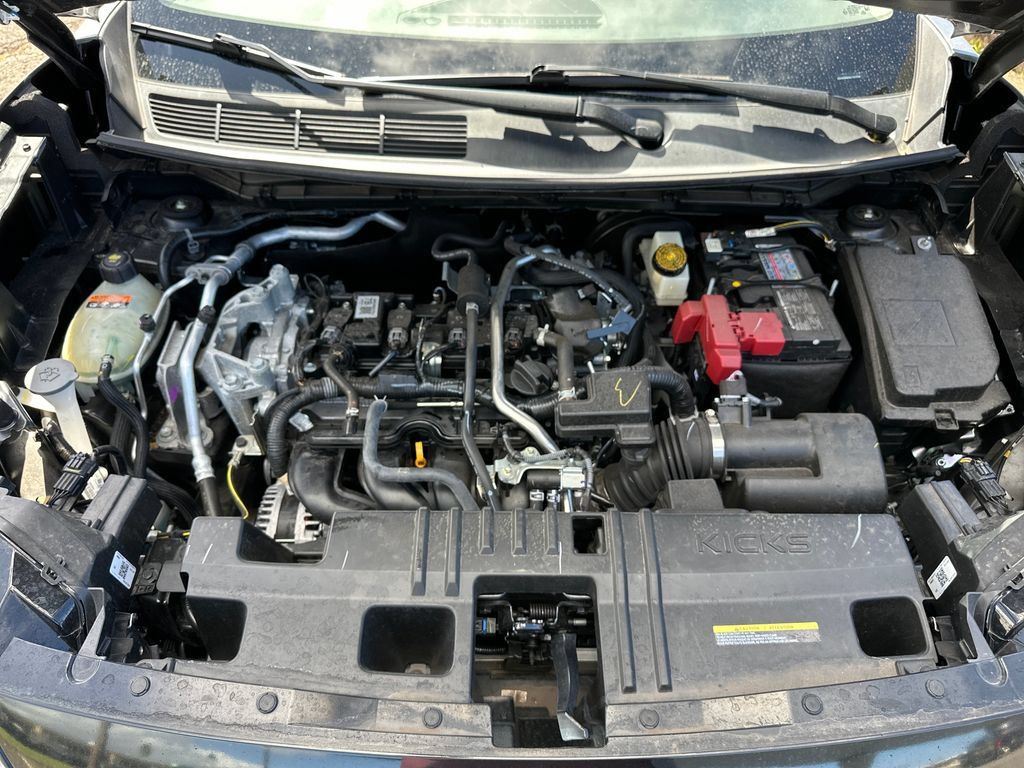Used 2025 Nissan Kicks S AWD/4WD image 21