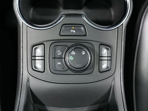Used 2023 GMC Terrain SLT w/ Tech Package AWD/4WD image 28