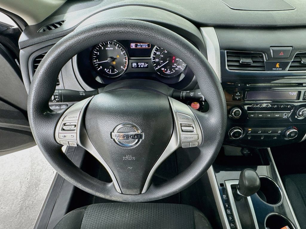 Used 2014 Nissan Altima 2.5 S FWD image 11