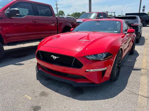 Used 2018 Ford Mustang GT Premium w/ GT Performance Package RWD image 5