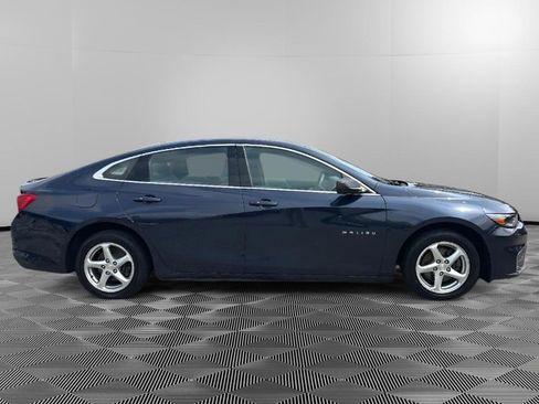 Used 2017 Chevrolet Malibu LS FWD image 6